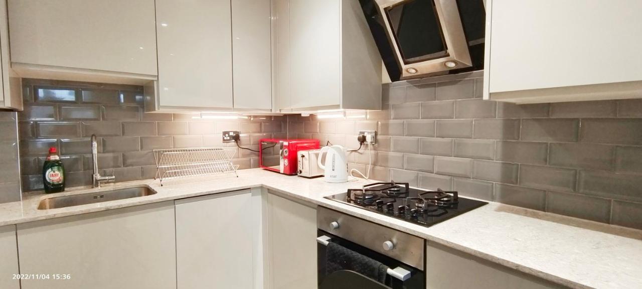First Floor Flat 1 Northwood Apartment London Exterior photo